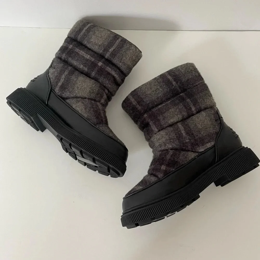 NEW Franco Sarto Jenze Cold Weather Boots Womens Size 7M Gray Plaid